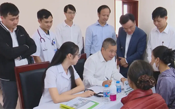 Khám sức khỏe miễn phí cho người cao tuổi