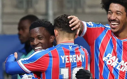 Crystal Palace thể hiện sức mạnh tại Conference League