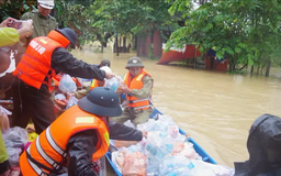 Đà Nẵng: Đảm bảo dân không thiếu thực phẩm trước khi lũ rút