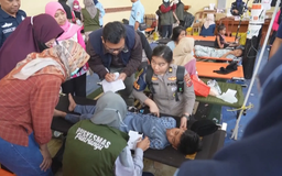 Indonesia điều tra vụ 700 học sinh nhập viện do ngộ độc