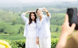 Anh Tạ phim ‘Mưa đỏ’ tái xuất trong MV ‘Hẹn hò Phú Thọ’