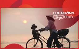 Chiều mưa bên mẹ…