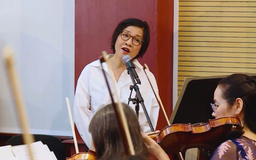 Mỹ Linh làm mới ‘Trăng Chiều’ tại Hòa nhạc mùa thu 2025