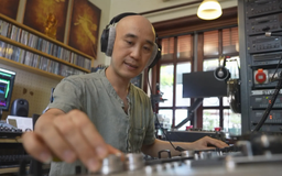 Thanh âm xưa níu giữ đam mê