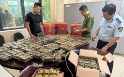 Phát hiện lượng lớn bánh trung thu nhập lậu