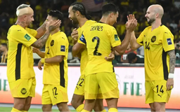 FIFA ra án phạt nặng với bóng đá Malaysia