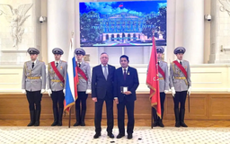Saint Petersburg vinh danh người Việt Nam có đóng góp đặc biệt