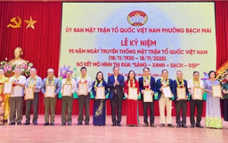 Phường Bạch Mai khen thưởng 12 tập thể tiêu biểu