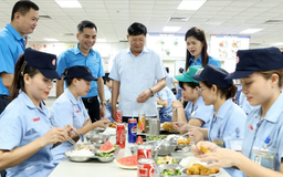 Hơn 2,1 triệu người lao động thụ hưởng bữa cơm công đoàn