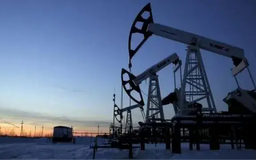 Giá dầu giảm mạnh sau dự báo của OPEC
