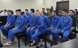 Trưởng khoa bệnh viện nhận hối lộ cho tội phạm ra ngoài