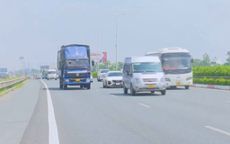 Đảm bảo an toàn giao thông khi phân làn trên cao tốc