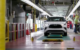 Toyota kéo dài vòng đời của loạt xe chủ lực