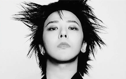 G-Dragon bất ngờ tái hợp Jennie tại MMA 2025