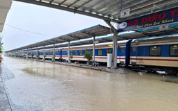 Gián đoạn đường sắt do mưa lũ gây thiệt hại 5,3 tỷ đồng