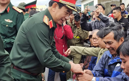 Tuyệt đối không để người dân nào bị thiếu thốn, cô lập