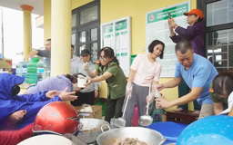 Nhiều tấm lòng sẻ chia hướng về đồng bào vùng lũ