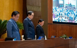 Quốc hội quyên góp ủng hộ đồng bào khắc phục thiên tai, bão lũ
