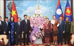 Lãnh đạo TP Hà Nội chúc mừng 50 năm Quốc khánh CHDCND Lào