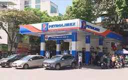 Giá xăng dự báo giảm mạnh
