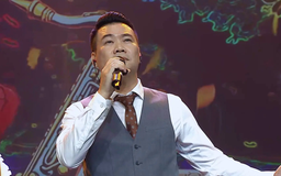 Ru em từng ngón xuân nồng