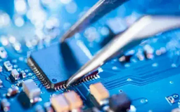 Mỹ có thể siết chặt kiểm soát chip tiên tiến