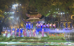 Áo dài kể chuyện di sản trong đêm nghệ thuật đặc sắc