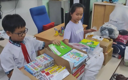 Học sinh TP.HCM gửi yêu thương về miền Trung
