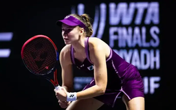 Elena Rybakina tiến gần tới tấm vé vào bán kết WTA Finals