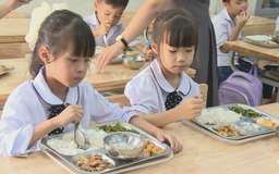 Xã Ứng Thiên đảm bảo ATTP bữa ăn bán trú cho học sinh