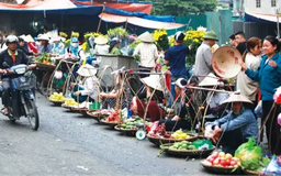 Nhiều tiến triển trong giải tỏa chợ cóc, chợ tạm
