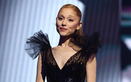 Arianna Grande trở lại 'American Horror Story' mùa 13
