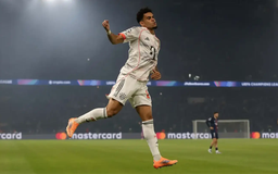 Paris St Germain để thua trước 10 người của Bayern Munich