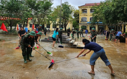 Huế: Sớm đưa học sinh trở lại trường sau mưa lũ