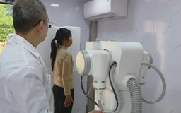 Khám, cấp phát thuốc miễn phí cho người dân Cao Bằng