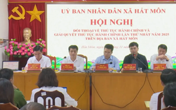 Người dân Hát Môn quan tâm vấn đề quản lý đất đai