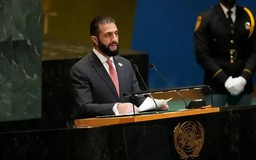 Mỹ và Anh dỡ bỏ trừng phạt Tổng thống Syria