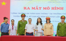 Giao thông an toàn cổng trường học