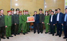 Thủ tướng thăm cán bộ, nhân dân xã biên giới Yên Khương