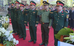 An táng hài cốt liệt sĩ hy sinh tại Hang Tám Cô