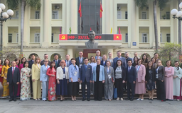 Thu hút, trọng dụng người có tài trong khu vực công