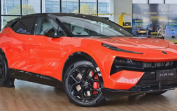 Mẫu SUV Lotus For Me có chiều dài hơn 5 mét