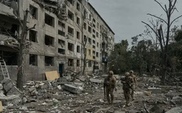 Ukraine thừa nhận rút một phần lực lượng khỏi Pokrovsk