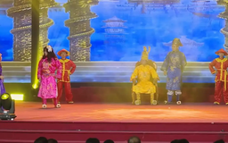 Sôi động liên hoan thôn, tổ dân phố văn hóa tiêu biểu
