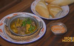 Bánh mì chân gà mật ong | Món ngon ở Hà Thành | 11/12/2025