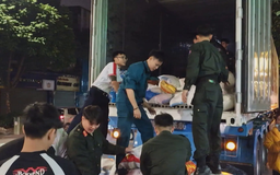 Công an Hà Nội chung tay cùng đồng bào vùng lũ