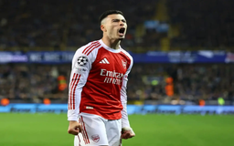 Gabriel Martinelli đi vào lịch sử Arsenal