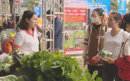 Công đoàn đưa hàng Việt đến với người lao động