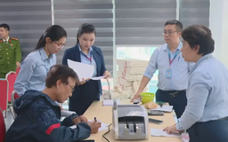 Người dân dự án bên hồ Gươm nhận đền bù tiền tỷ