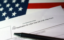 Mỹ: Các bang kiện chính quyền Trump về phí visa H-1B
